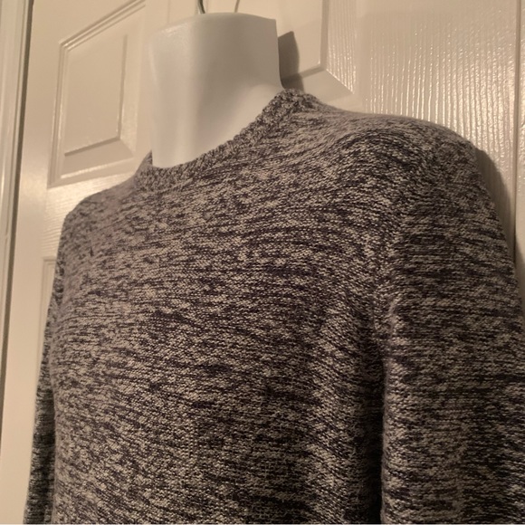 Club Monaco sweater. Xs - Picture 3 of 6